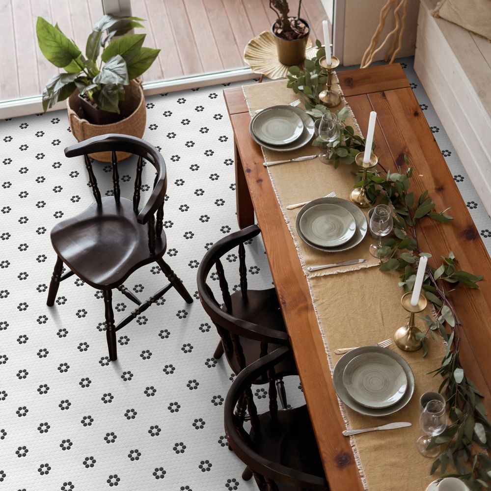 Daily Mosaic 12.625" x 13.25" Black Straight Shot